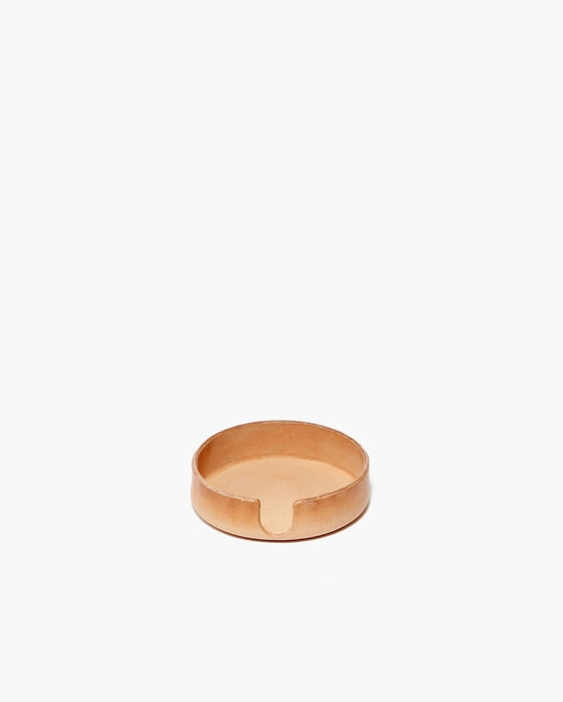 Graf Lantz - Kobon Leather Round Tray in natural Vachetta leather, designed as a versatile catch-all for organizing small essentials.