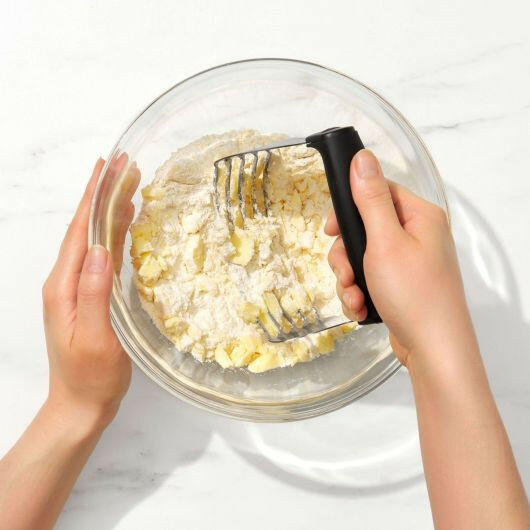 OXO | Dough Blender with Blades.