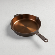 Smithey No. 10 Traditional cast iron skillet with pour spouts