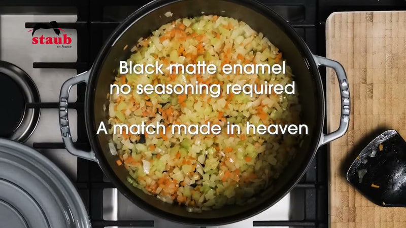 Staub | Round Dutch Oven, 7 qt, Graphite