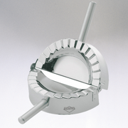 Küchenprofi | Ravioli + Pierogi + Dumpling Former.