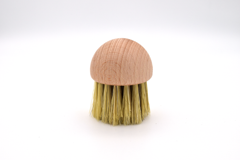Earth & Nest | Mushroom Brush.