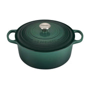 Le Creuset | Round Dutch Ovens.