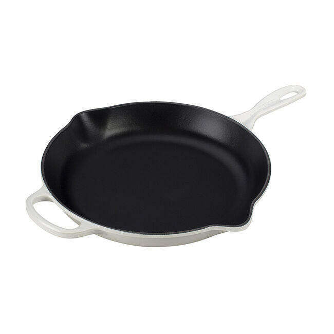 Le Creuset | Signature Skillets.