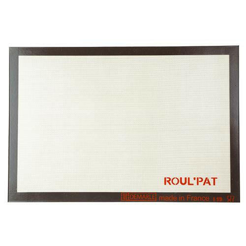 Silpat Perfect Pastry Jumbo mat with non-stick silicone surface, dimensions, and rulers for precise baking. Ideal for dough preparation and easy cleanup.